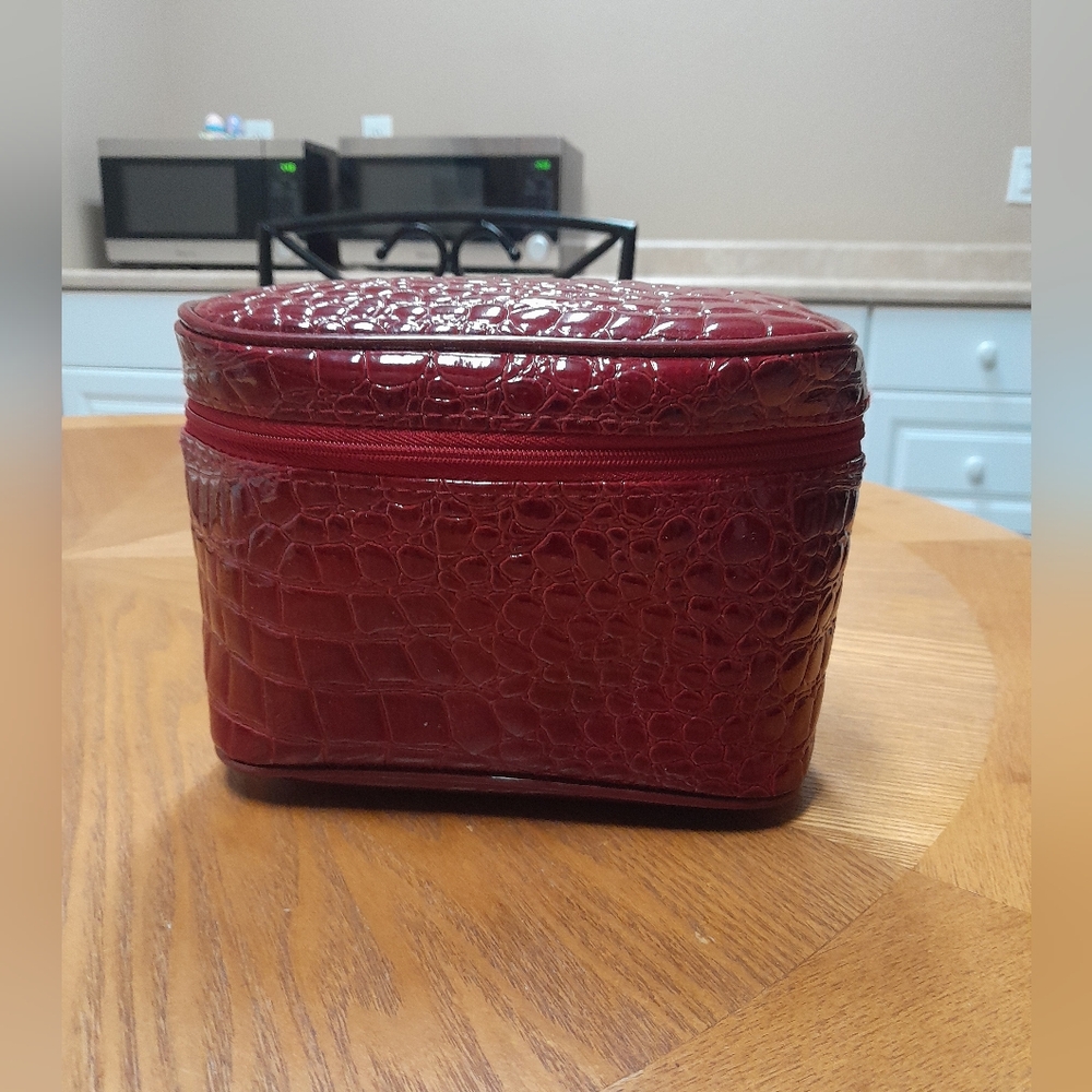 Beautiful Overnight Cosmetic Travel Case  Size:OS  Unknown